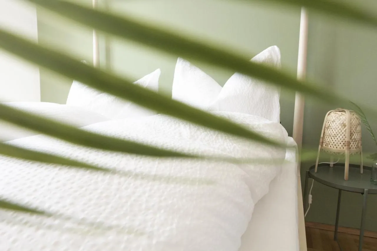 Sunny Apartment Near Belvedere Castle Vienna