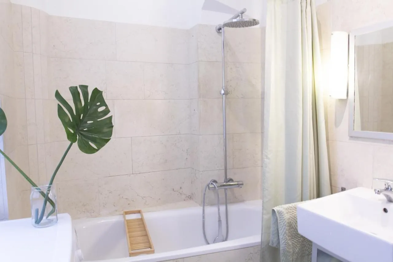 Sunny Apartment Near Belvedere Castle Vienna