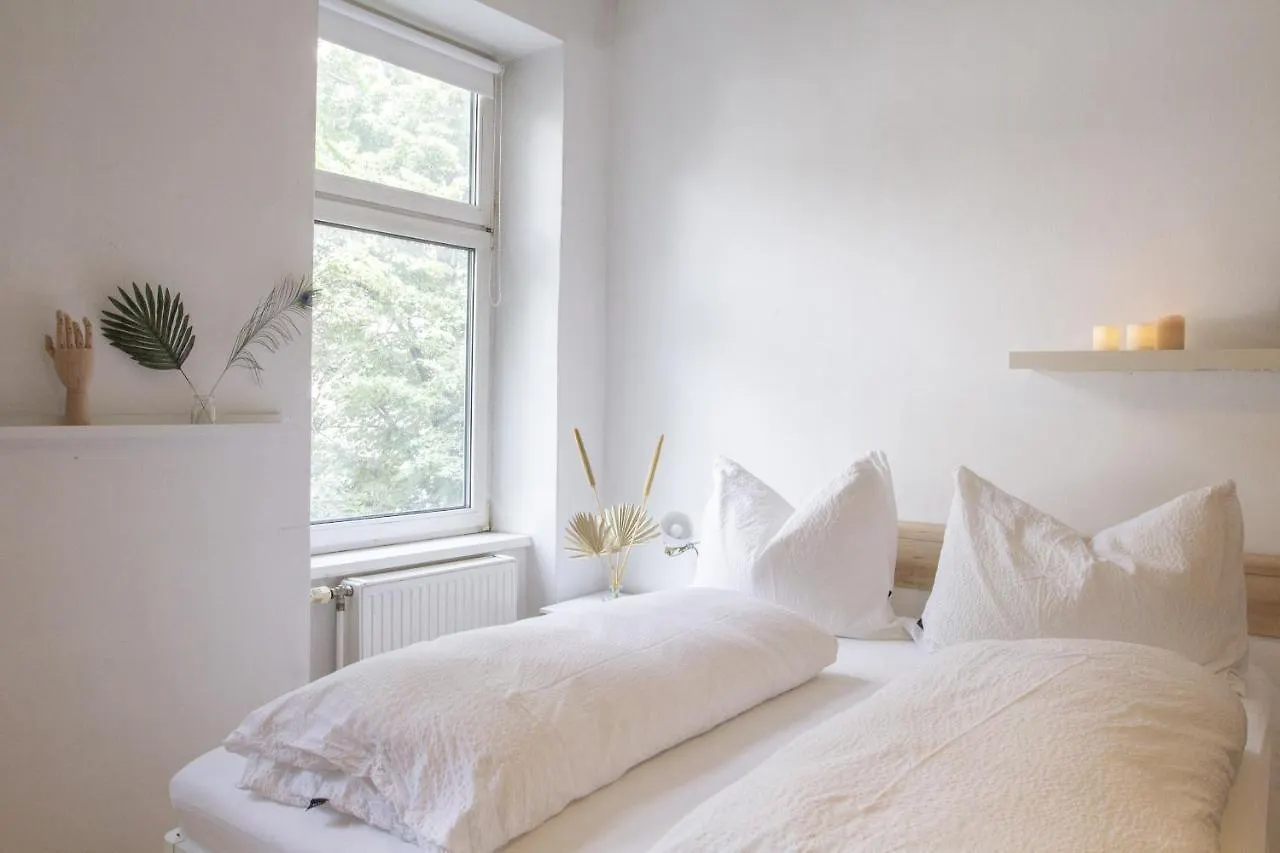 Sunny Apartment Near Belvedere Castle Vienna